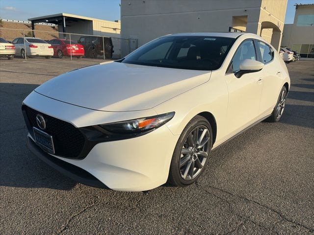 2023 Mazda Mazda3 Preferred's photo