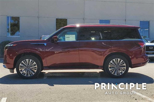 2025 Infiniti QX80 Luxe photo 5