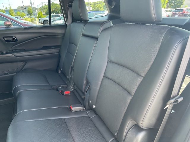2023 Honda Passport Elite photo 12