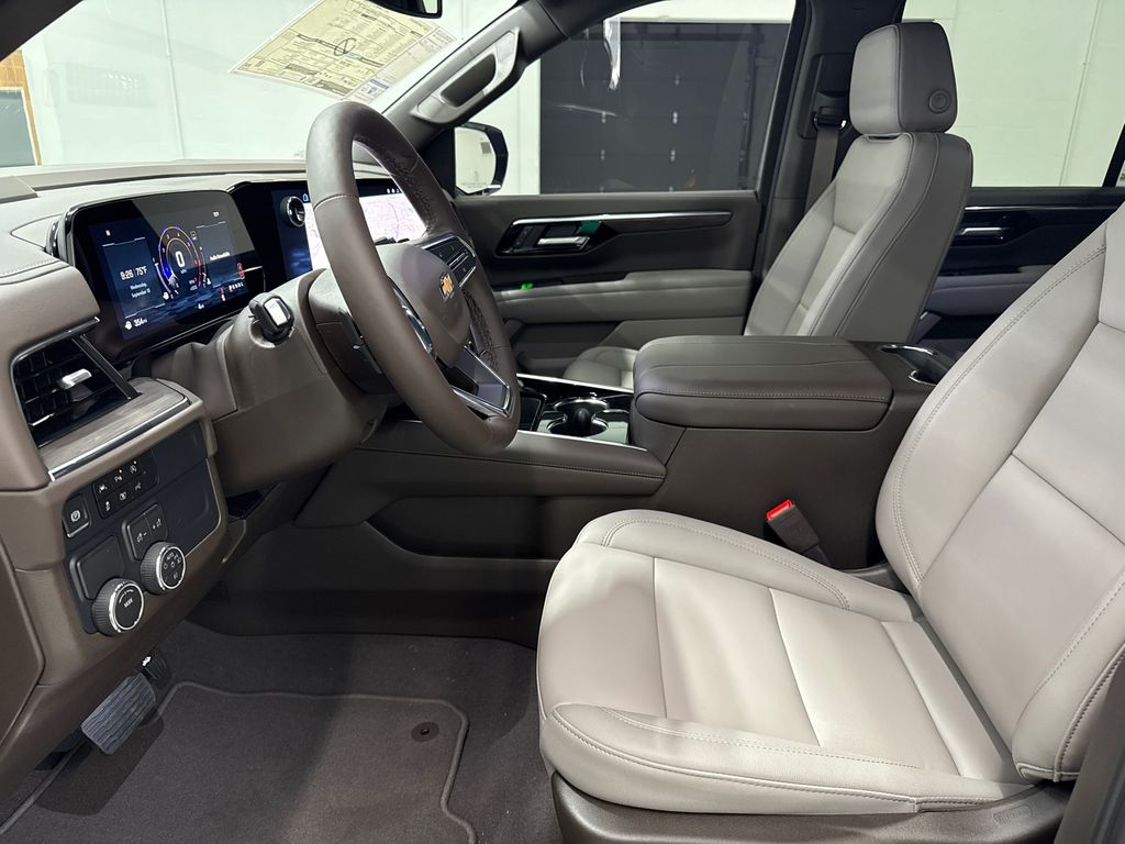 2025 Chevrolet Tahoe LT photo 12