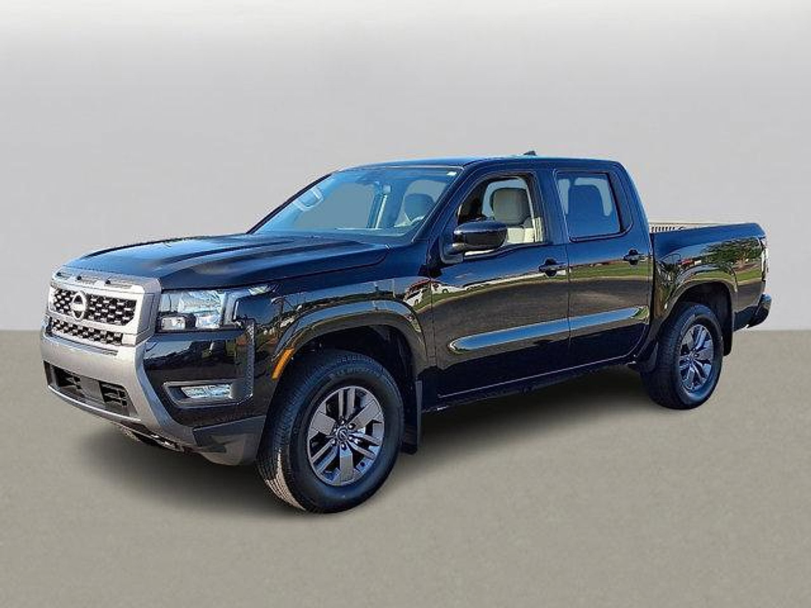 2025 Nissan Frontier Crew Cab SV photo 2