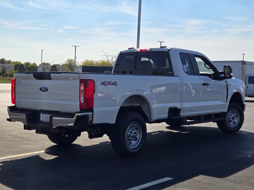 2025 Ford F-250 XL photo 9