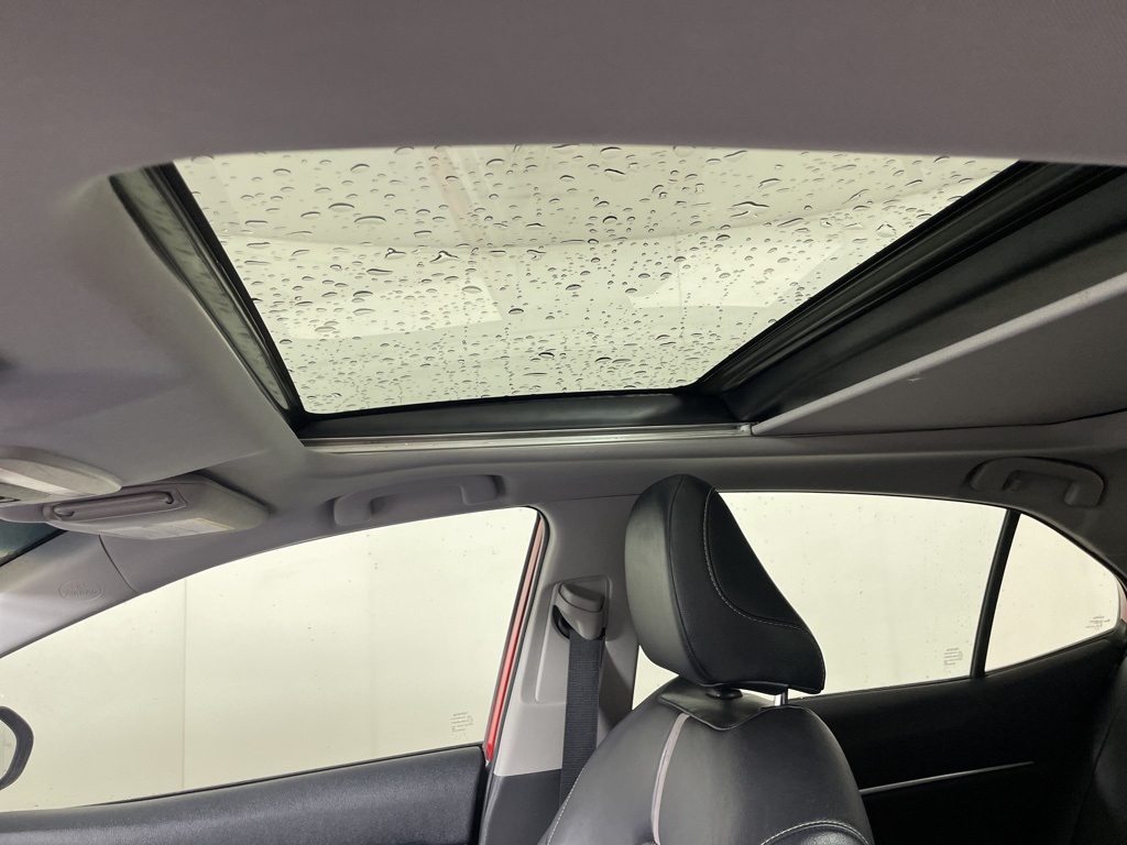 2019 Toyota Camry XSE V6 photo 32