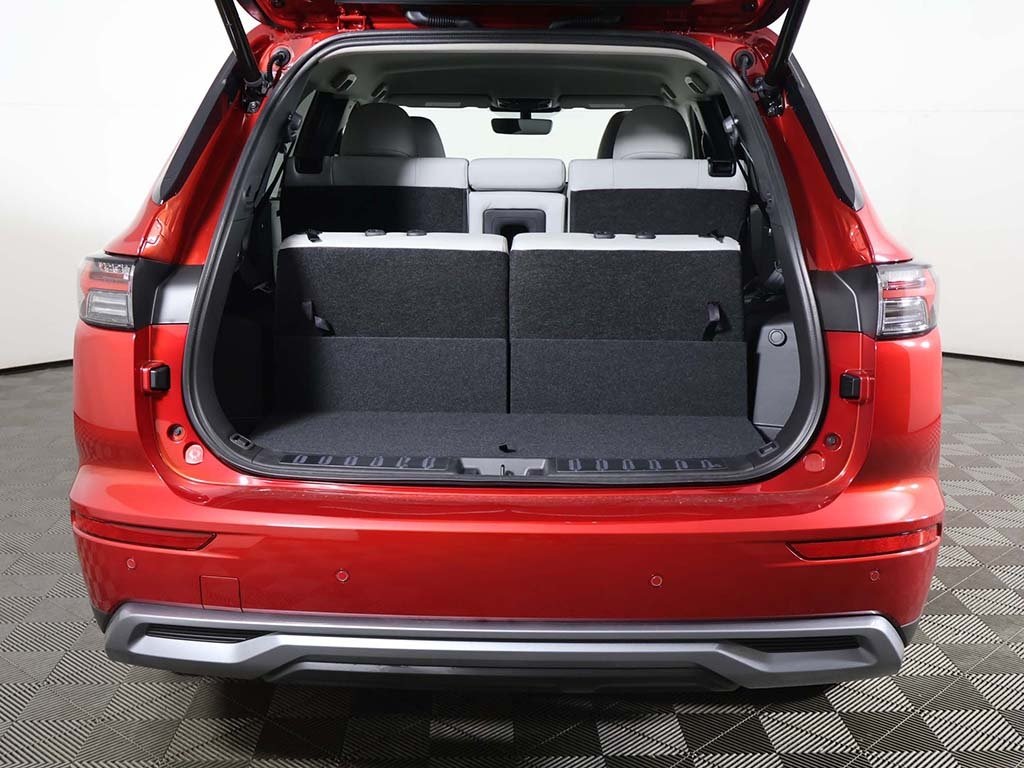 2025 Mitsubishi Outlander SE Ralliart photo 15