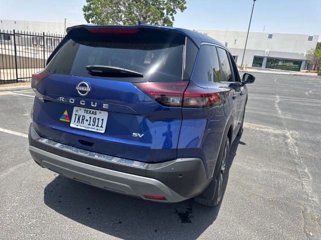 Used 2023 Caspian Blue Metallic Nissan SV image 17