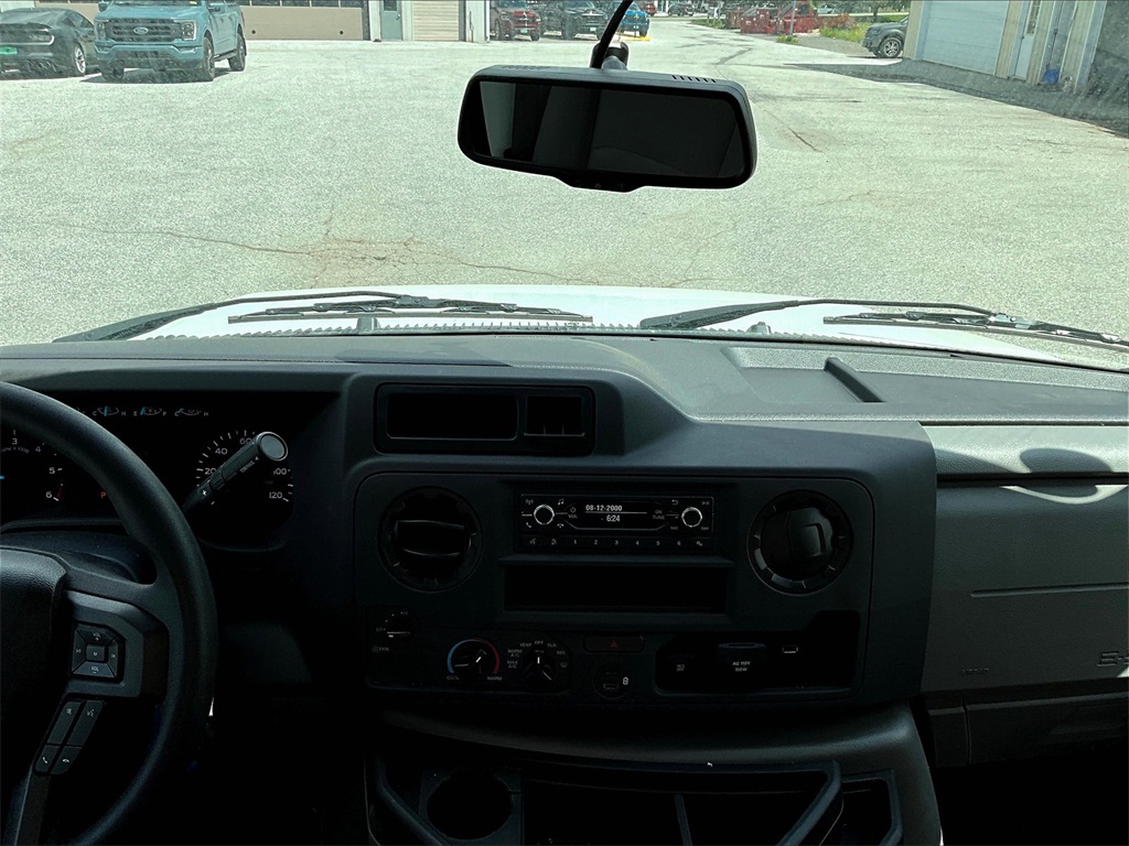 2025 Ford E-350 photo 12