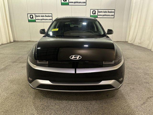 2026 Hyundai Ioniq 5 SEL photo 2