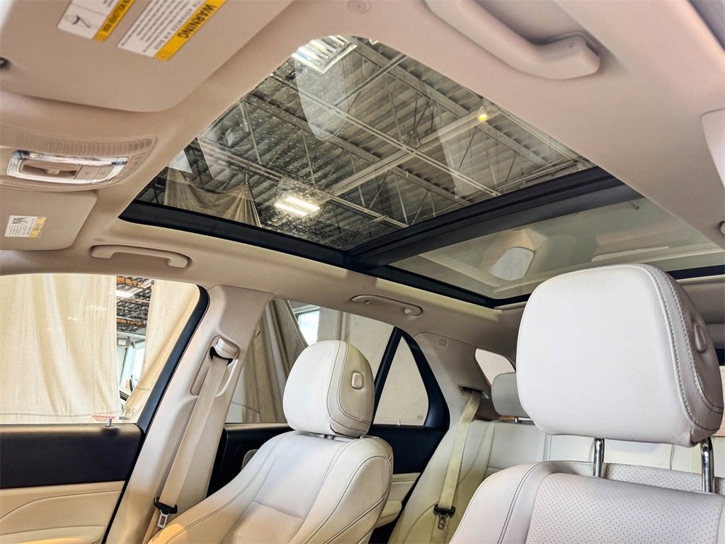 2023 Mercedes Benz GLE 450 4MATIC photo 4