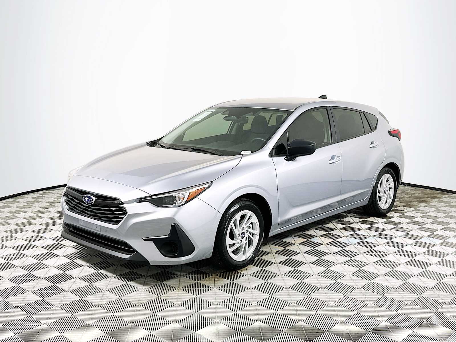2025 Subaru Impreza Base photo 3