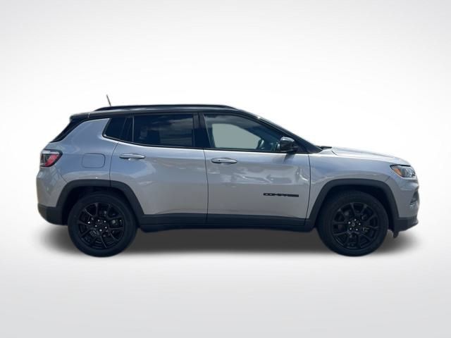 2022 Jeep Compass Altitude photo 5