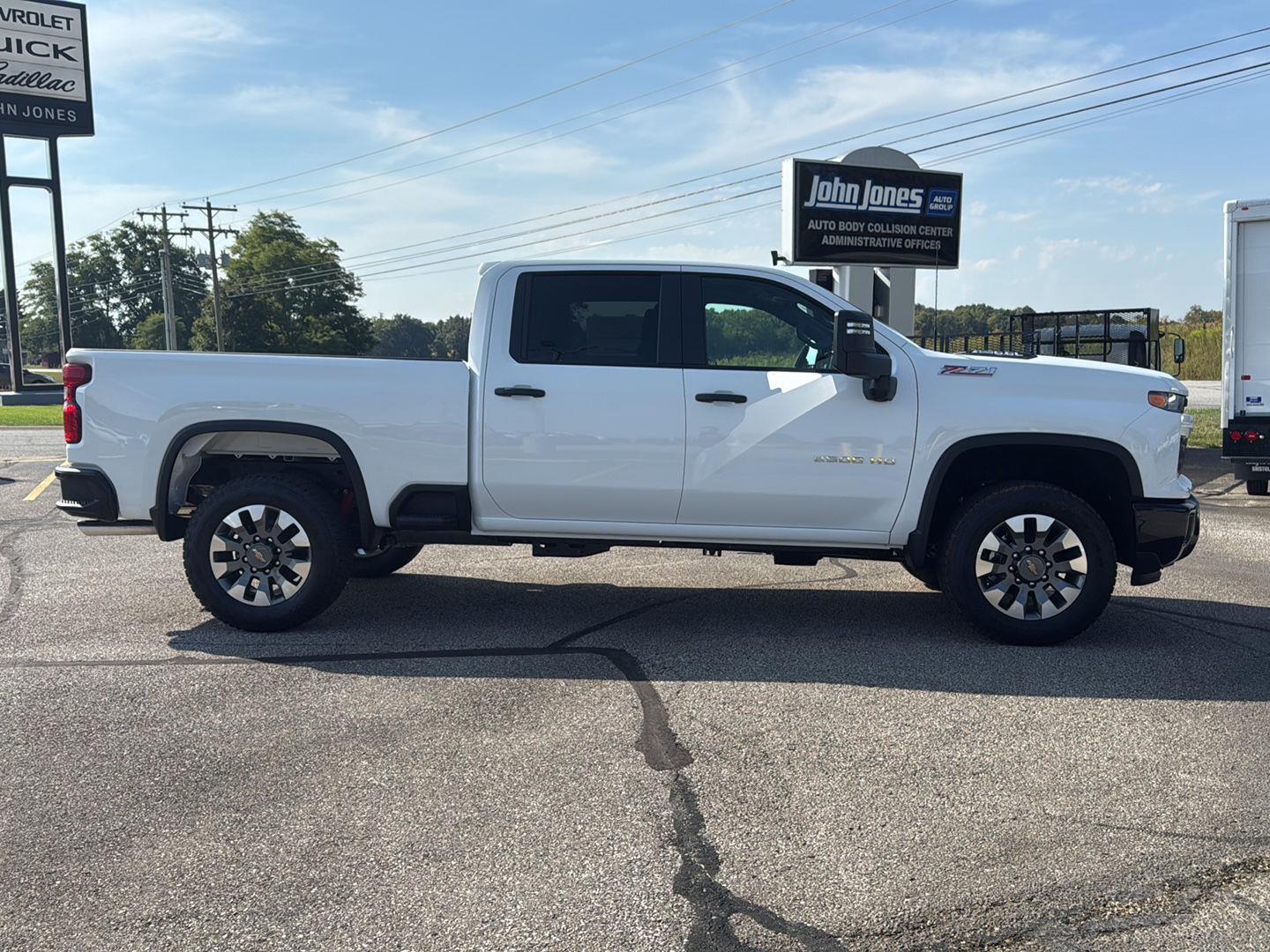 2026 Chevrolet Silverado 2500HD Custom photo 4
