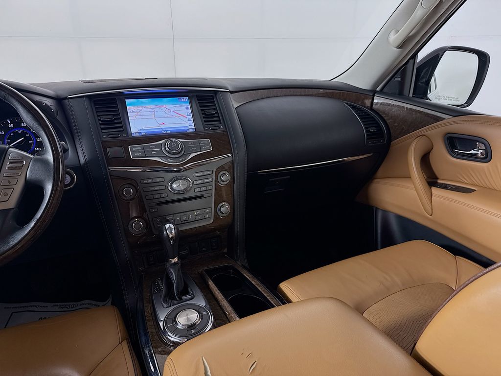 2017 Infiniti QX80 photo 26