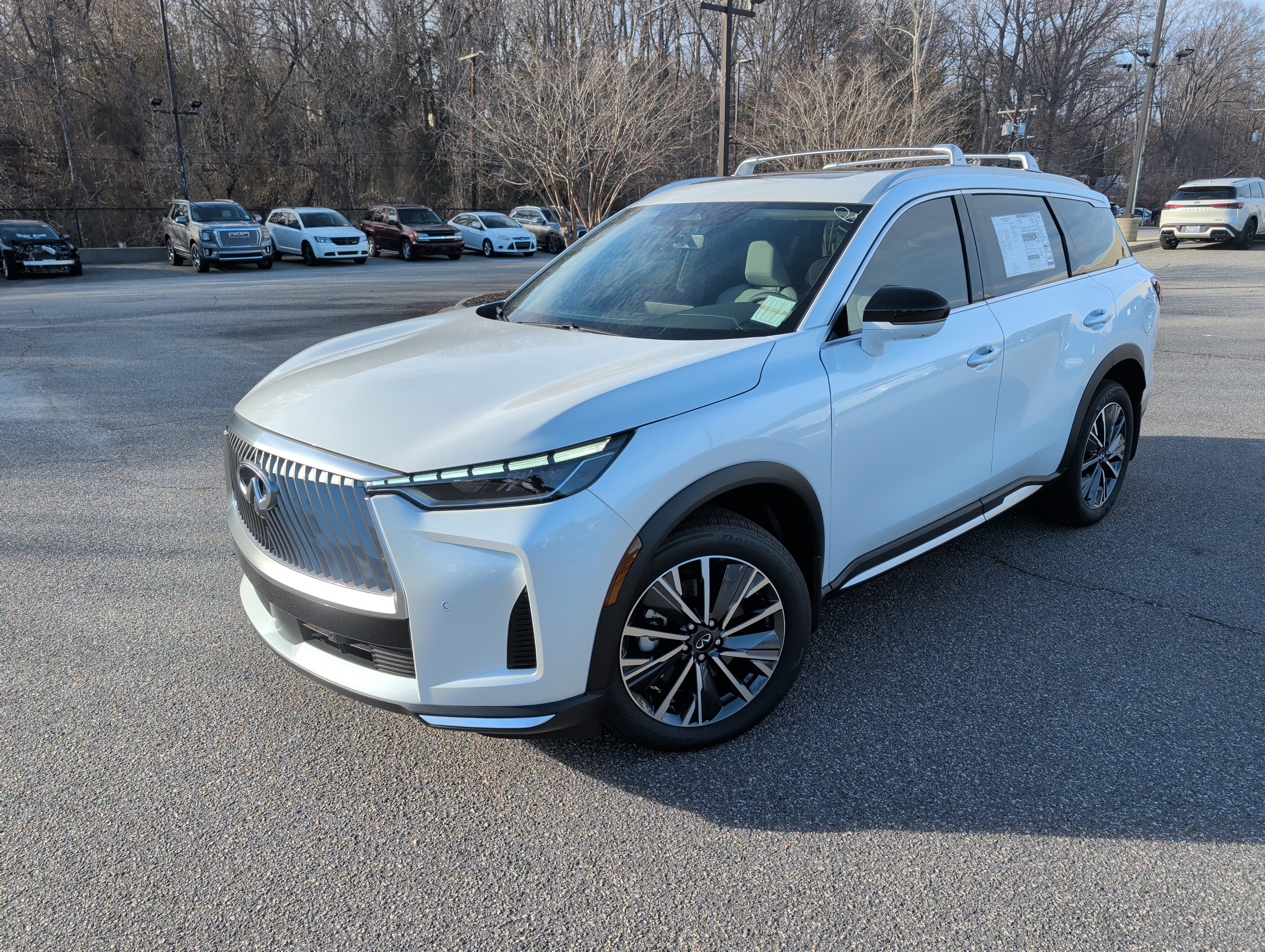 2026 INFINITI QX60 LUXE's photo