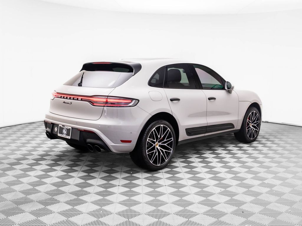 2022 Porsche Macan S photo 5