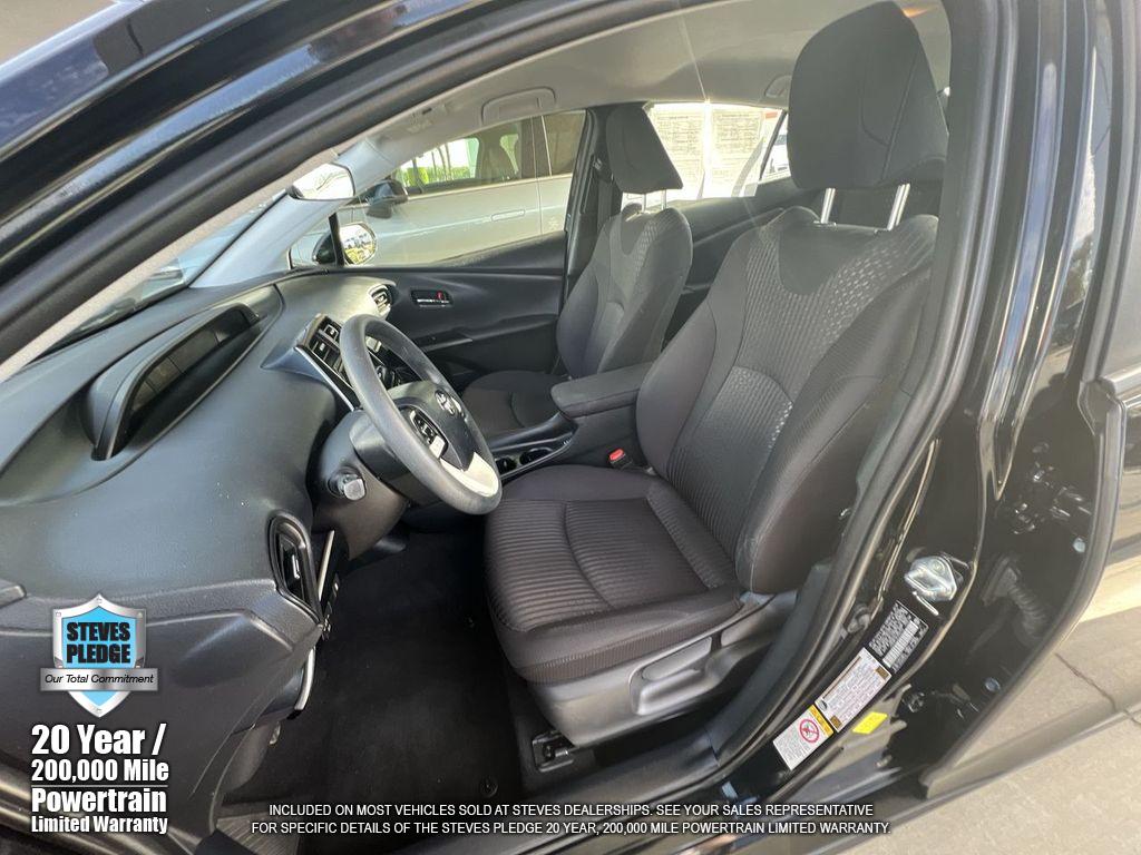 2018 Toyota Prius Two photo 18