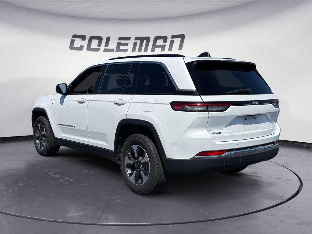 2024 Jeep Cherokee Limited 4xe photo 2