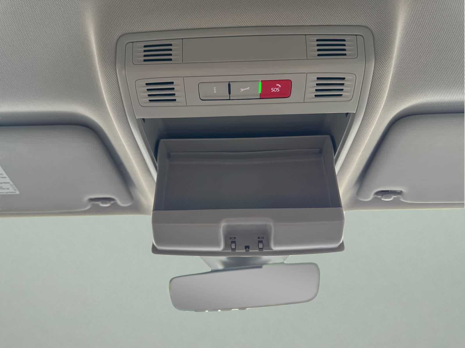 2025 Volkswagen Taos SE photo 27