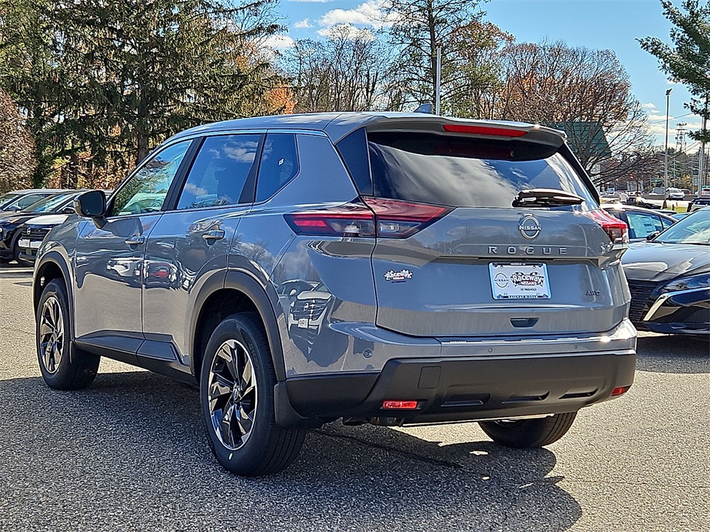 2026 Nissan Rogue SV photo 4