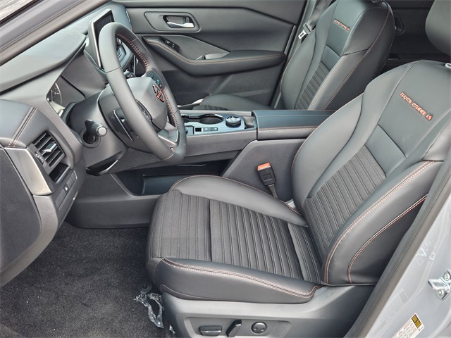 2026 Nissan Rogue SV photo 5