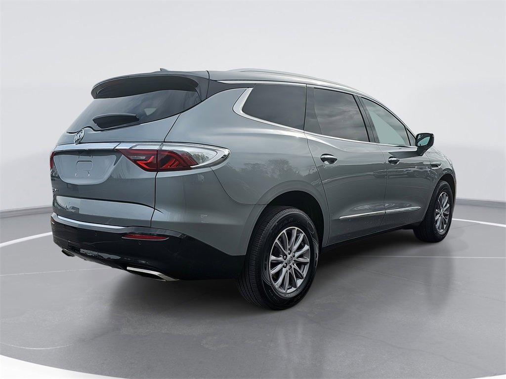 2023 Buick Enclave Essence photo 3