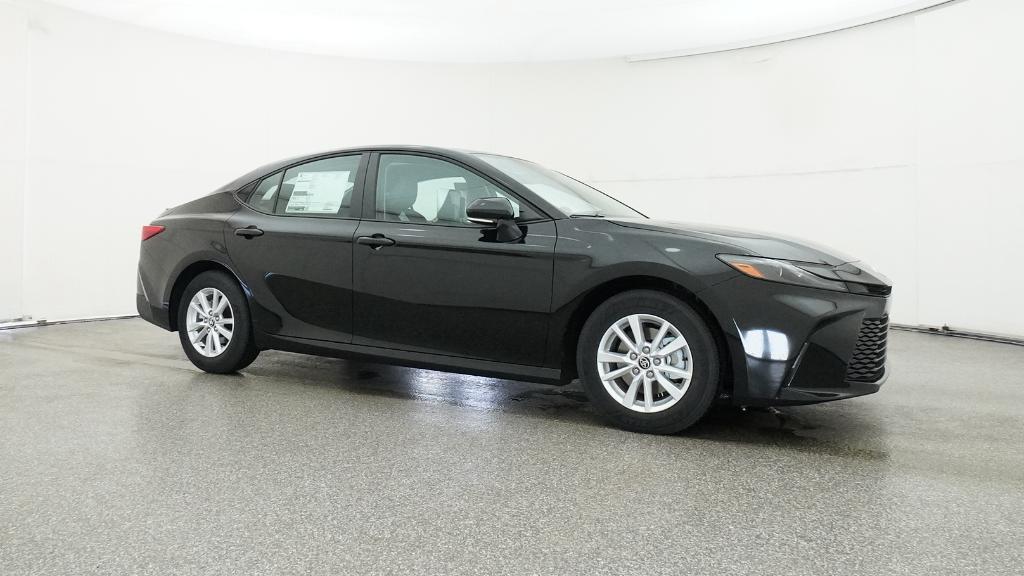 2026 Toyota Camry LE photo 28