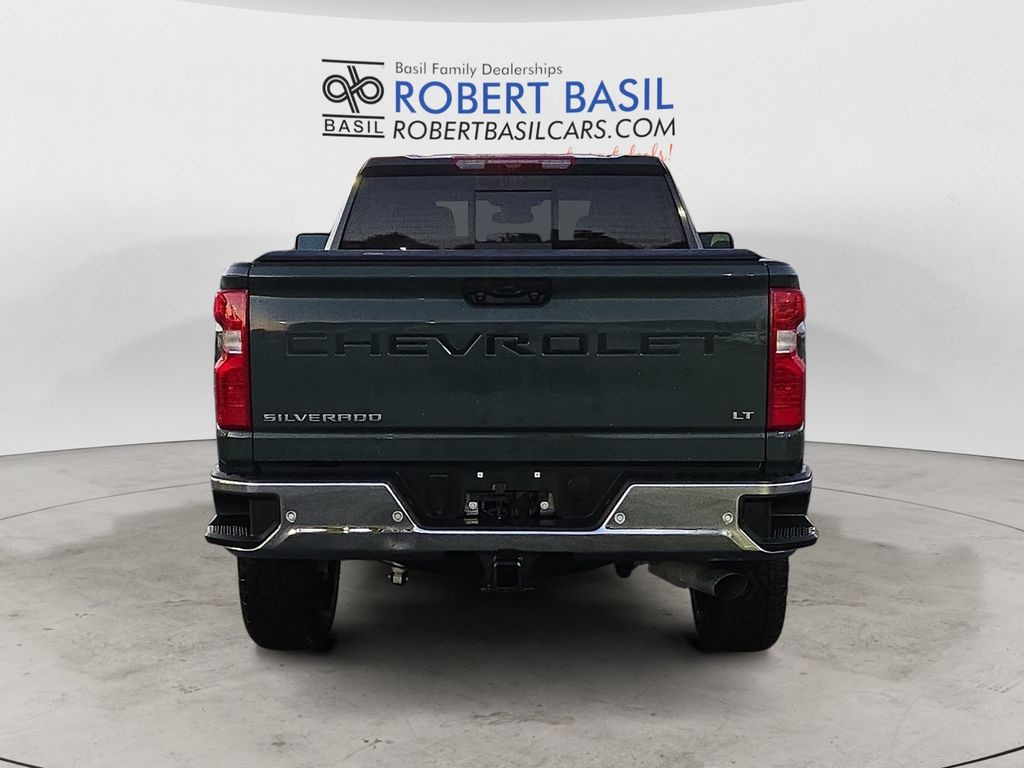 2025 Chevrolet Silverado 2500HD LT photo 4