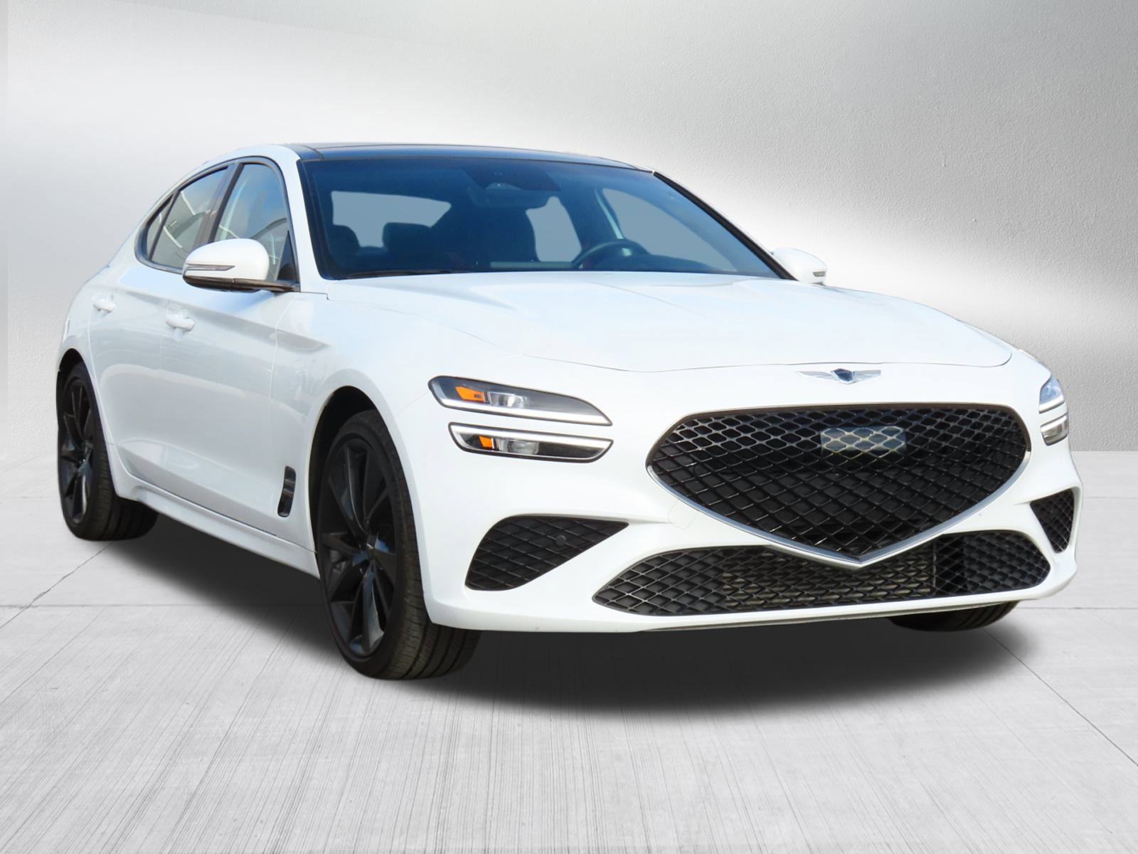 2023 GENESIS G70 Standard's photo