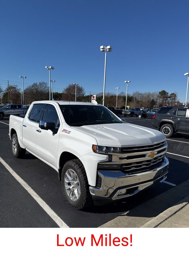 2022 Chevrolet Silverado 1500 LTZ photo 2