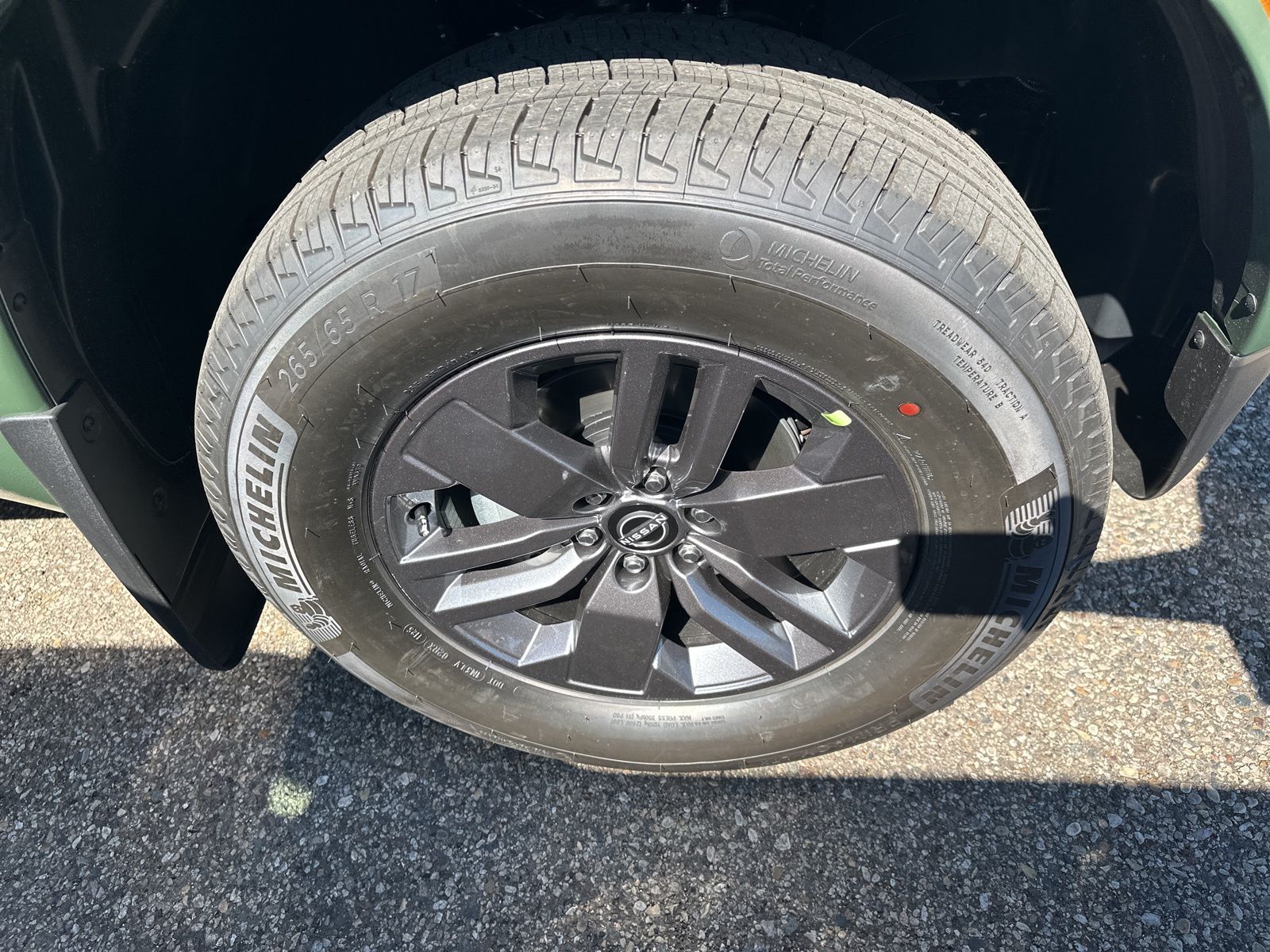 2025 Nissan Frontier SV photo 5