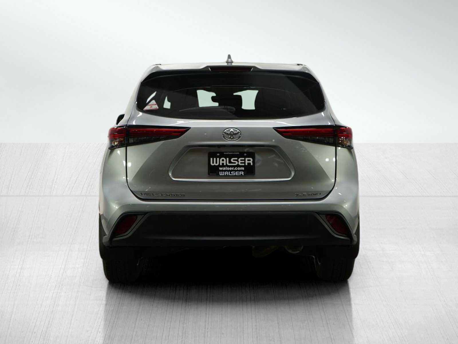 2022 Toyota Highlander XLE photo 4