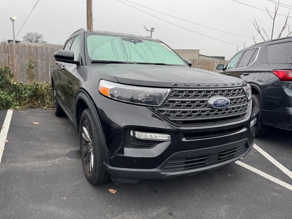 2022 Ford Explorer XLT photo 3