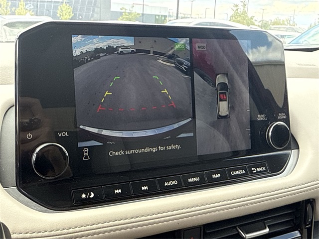 2021 Nissan Rogue SL photo 9