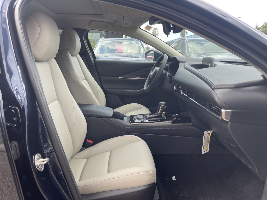 2025 Mazda CX-30 2.5 S Preferred photo 17