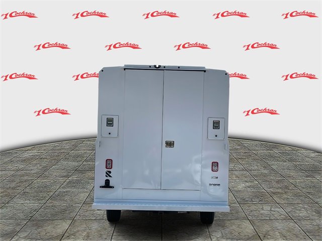 2025 Gmc Savana Cutaway 3500 photo 4