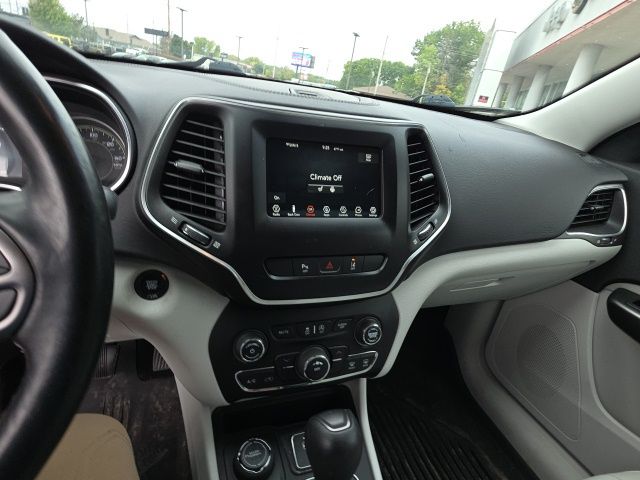 2021 Jeep Cherokee Altitude Latitude Lux photo 12