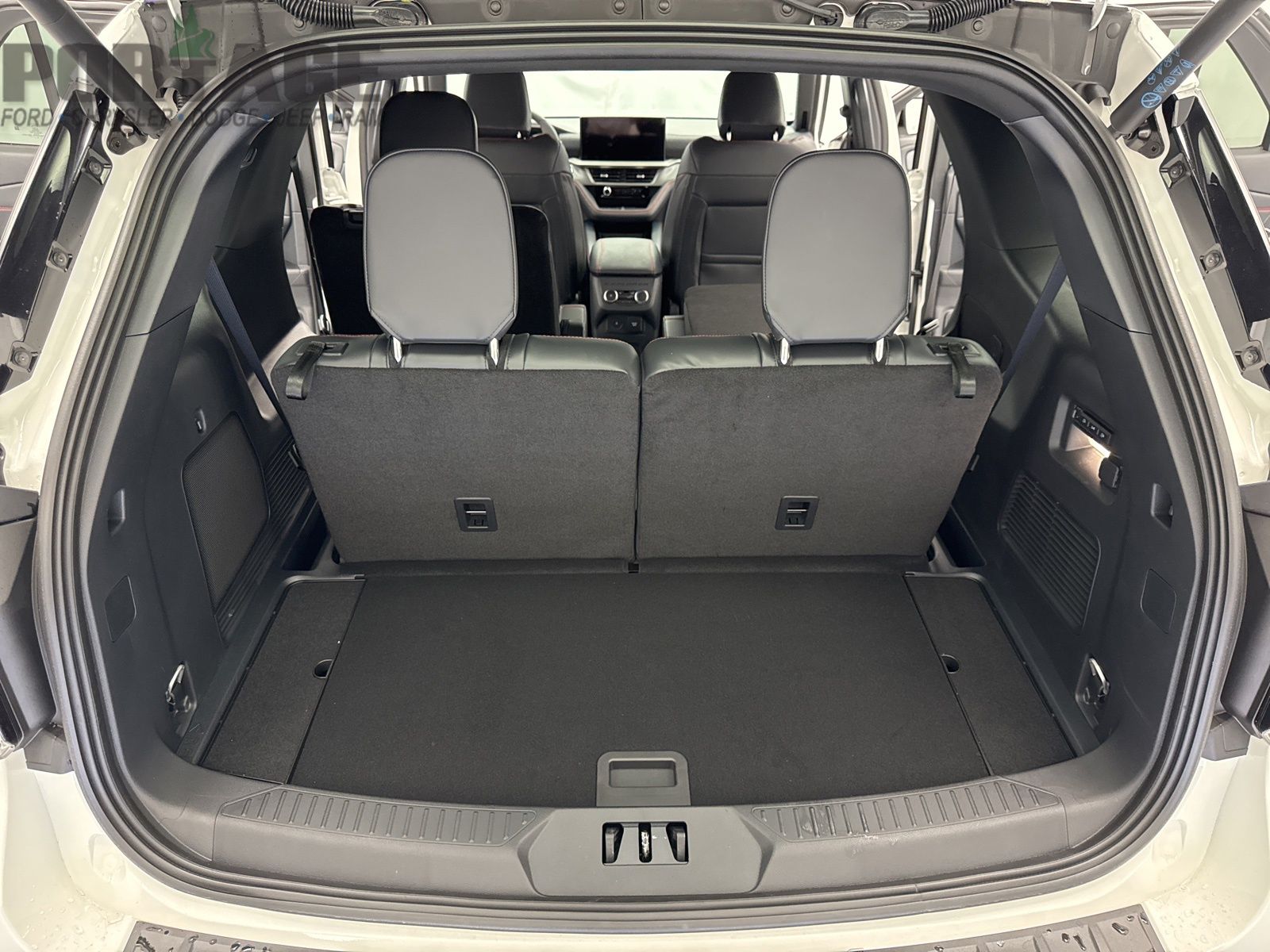 2025 Ford Explorer ST photo 46