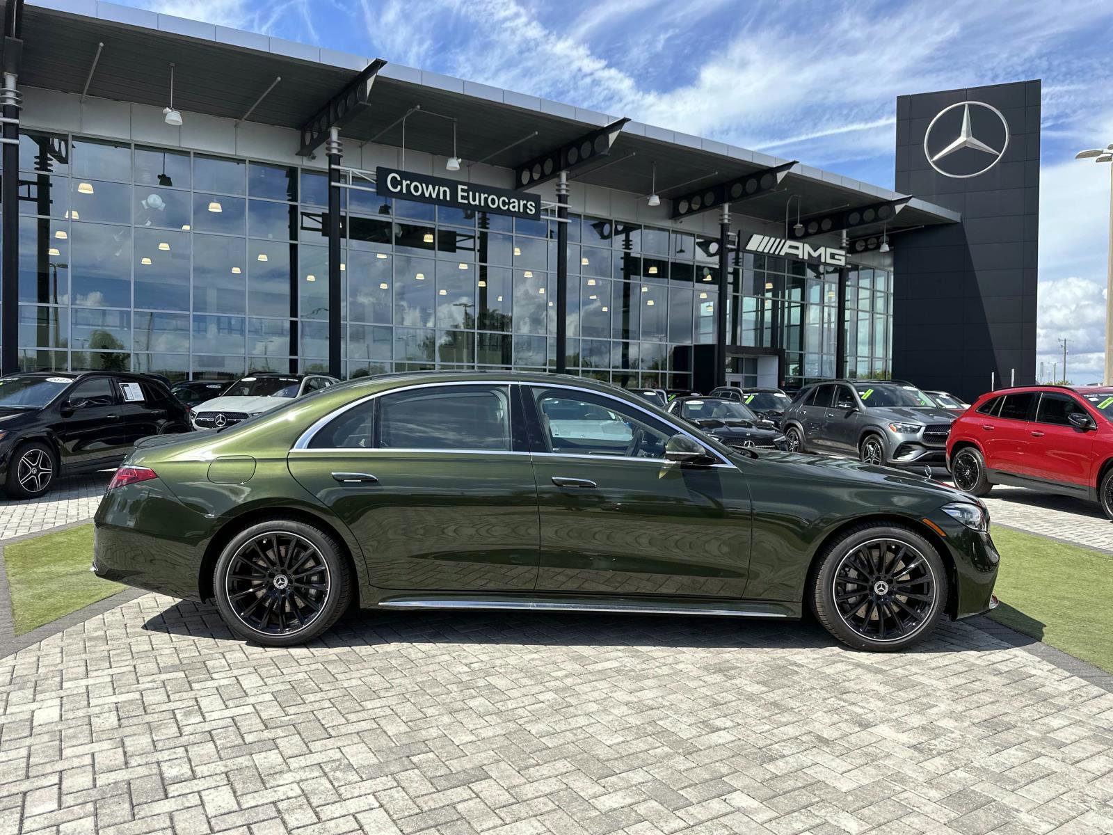 2026 Mercedes Benz S 580 4MATIC photo 3