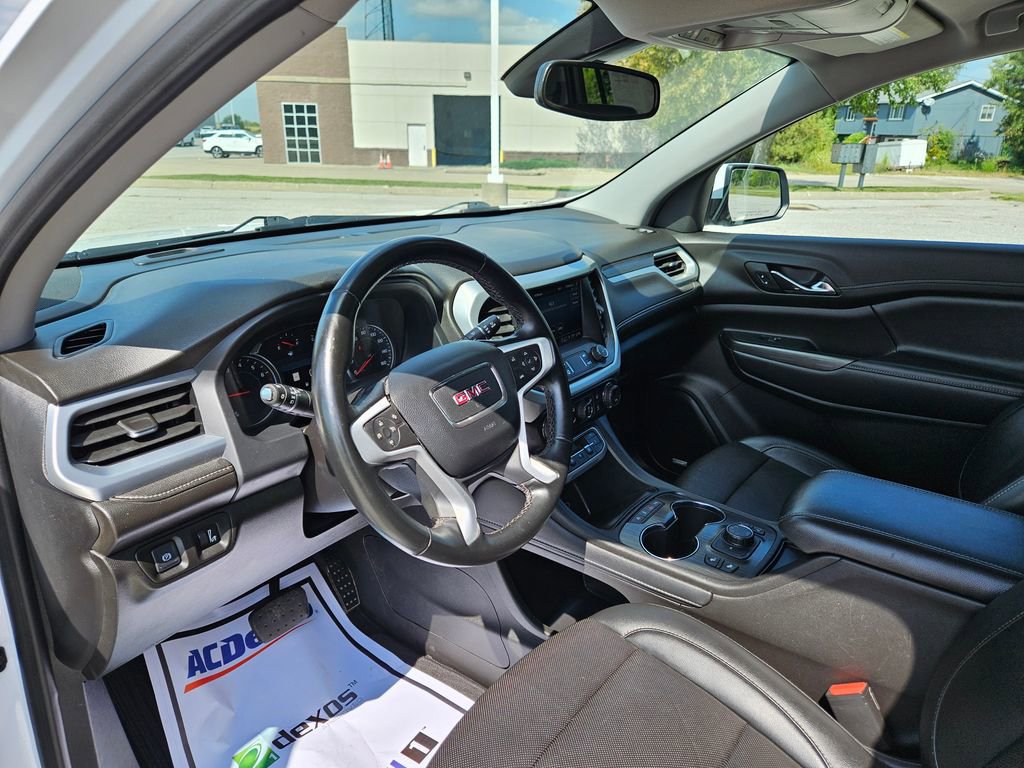 2023 Gmc Acadia SLT photo 17