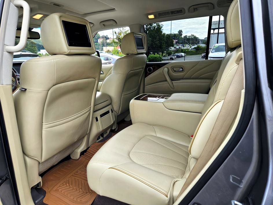 2017 Infiniti QX80 Base photo 8