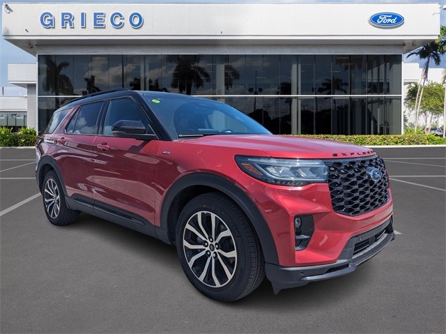 2025 Ford Explorer ST-Line