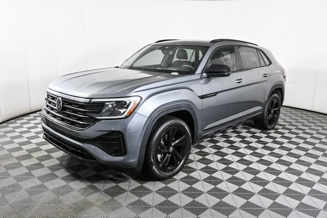 2025 Volkswagen Atlas Cross Sport SEL R-Line photo 2