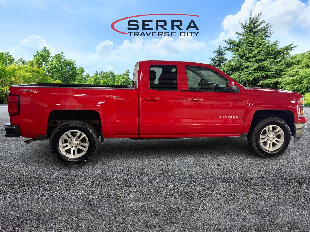 2015 Chevrolet Silverado 1500 LT photo 4