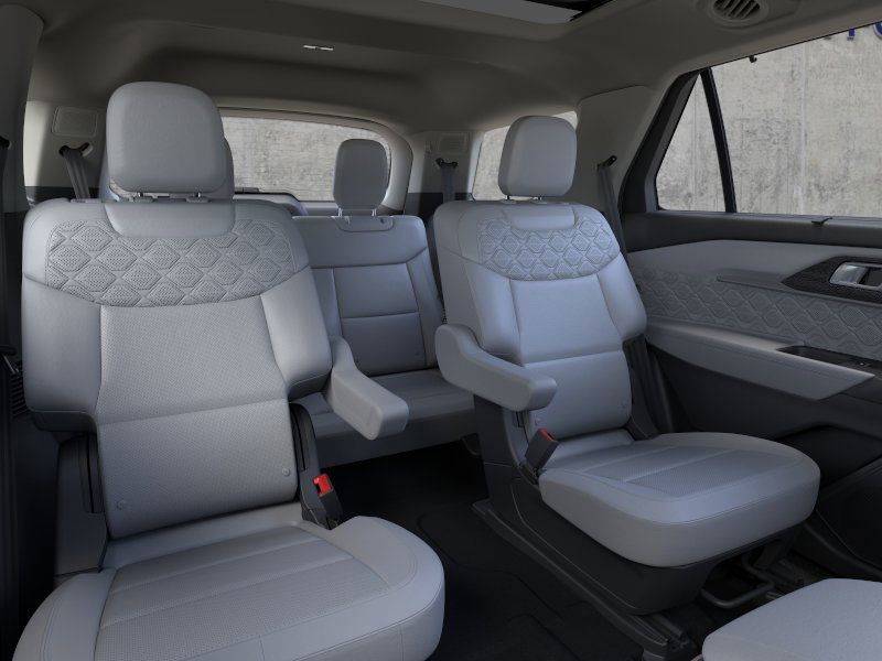 2025 Ford Explorer Platinum photo 12