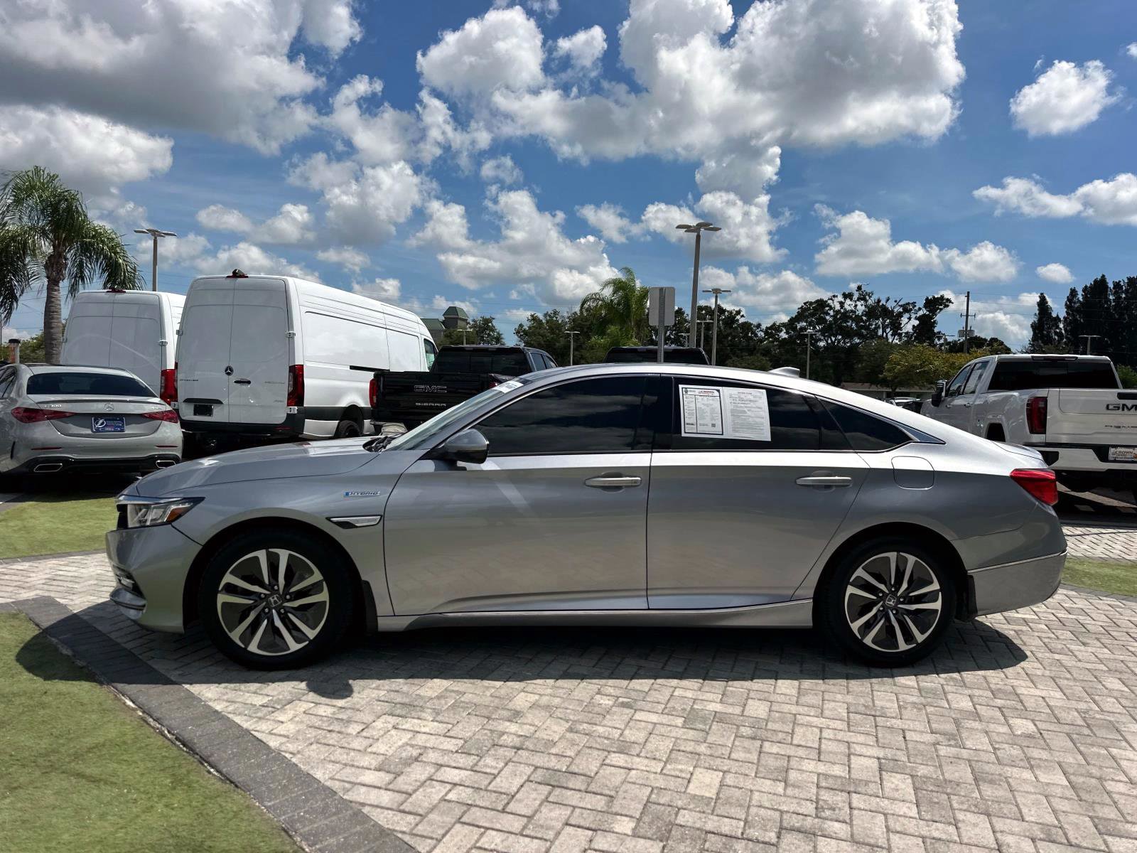 2020 Honda Accord Hybrid EX-L photo 6
