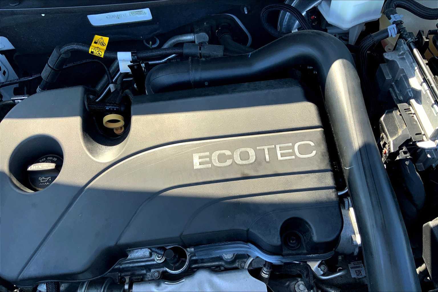 2020 Chevrolet Equinox LT photo 28