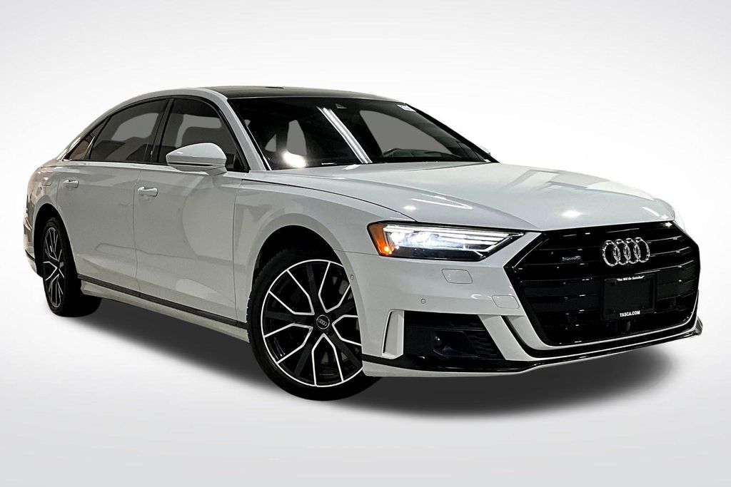 2020 Audi A8 4.0 Quattro photo 3