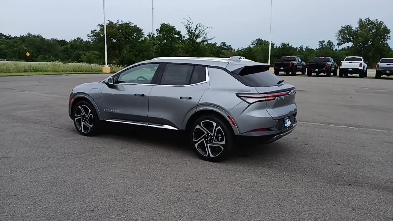 2025 Chevrolet Equinox EV 1LT photo 6