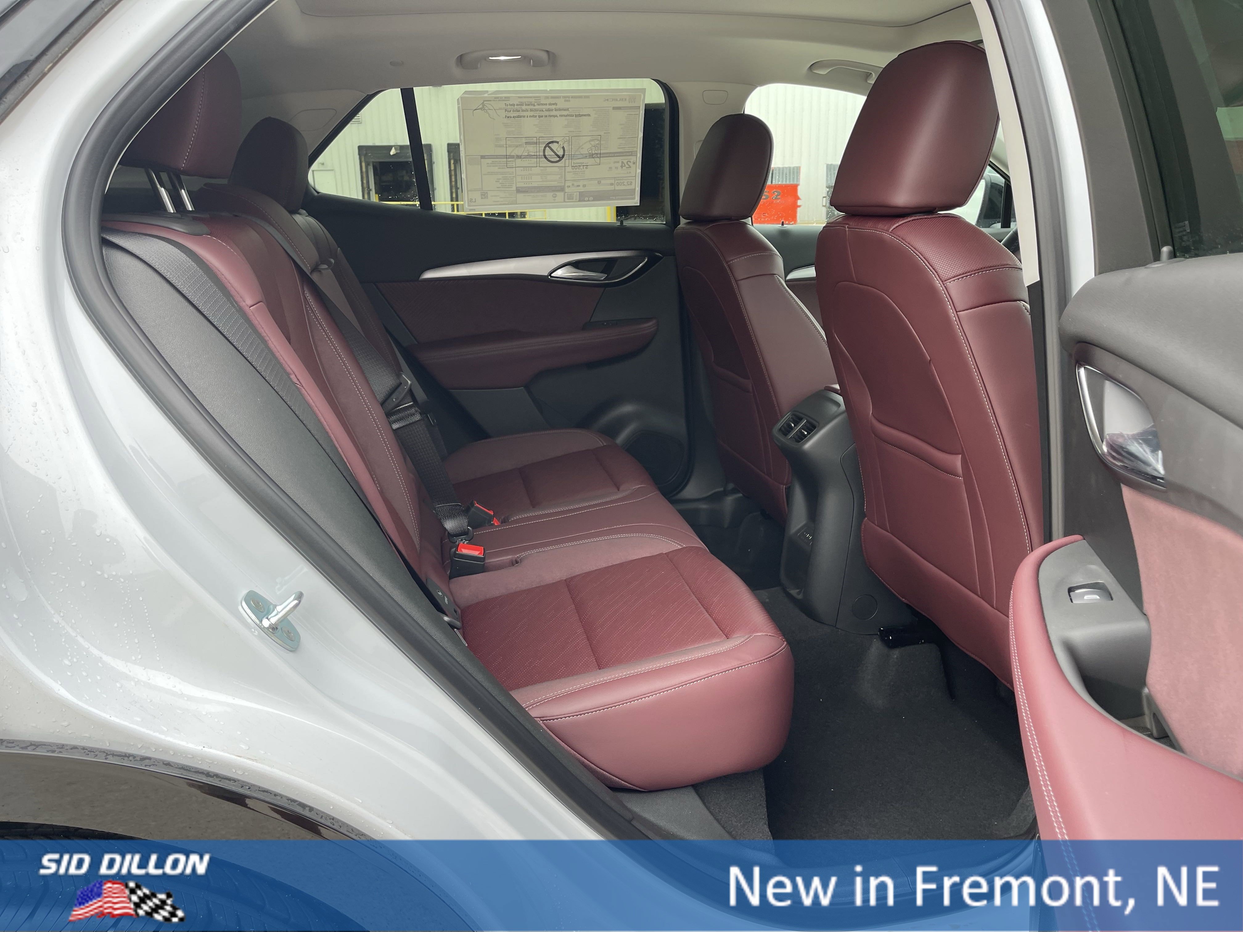 2025 Buick Envision Sport Touring photo 7