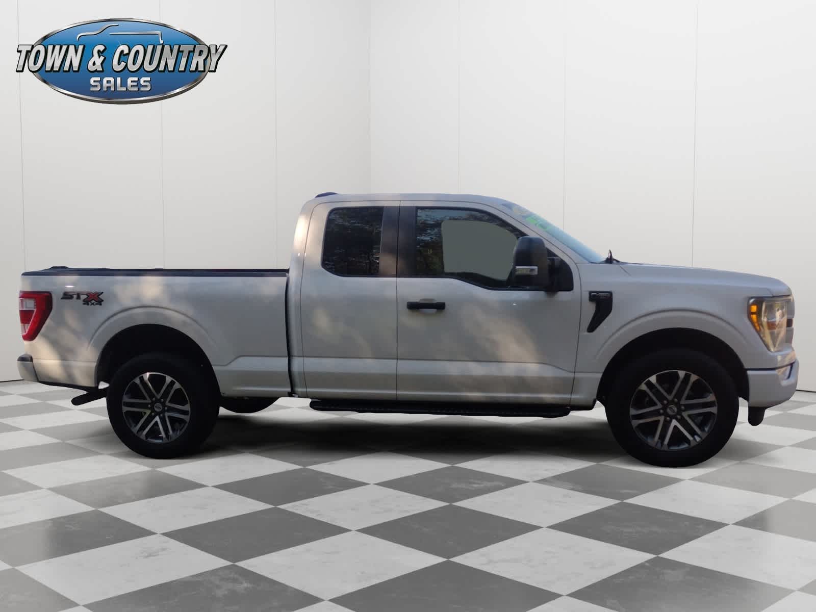 2022 Ford F-150 XL photo 7