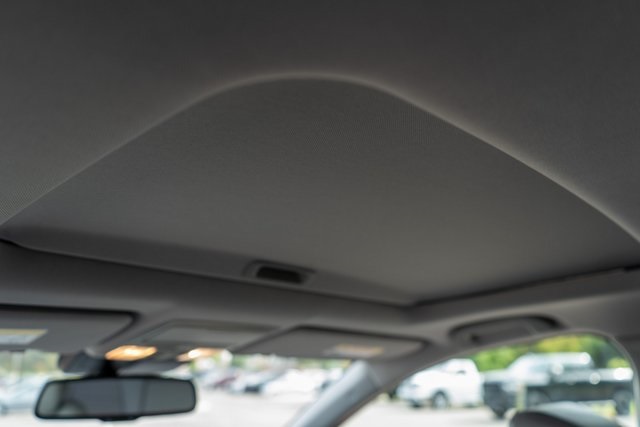 2022 Honda CR-V Touring photo 6